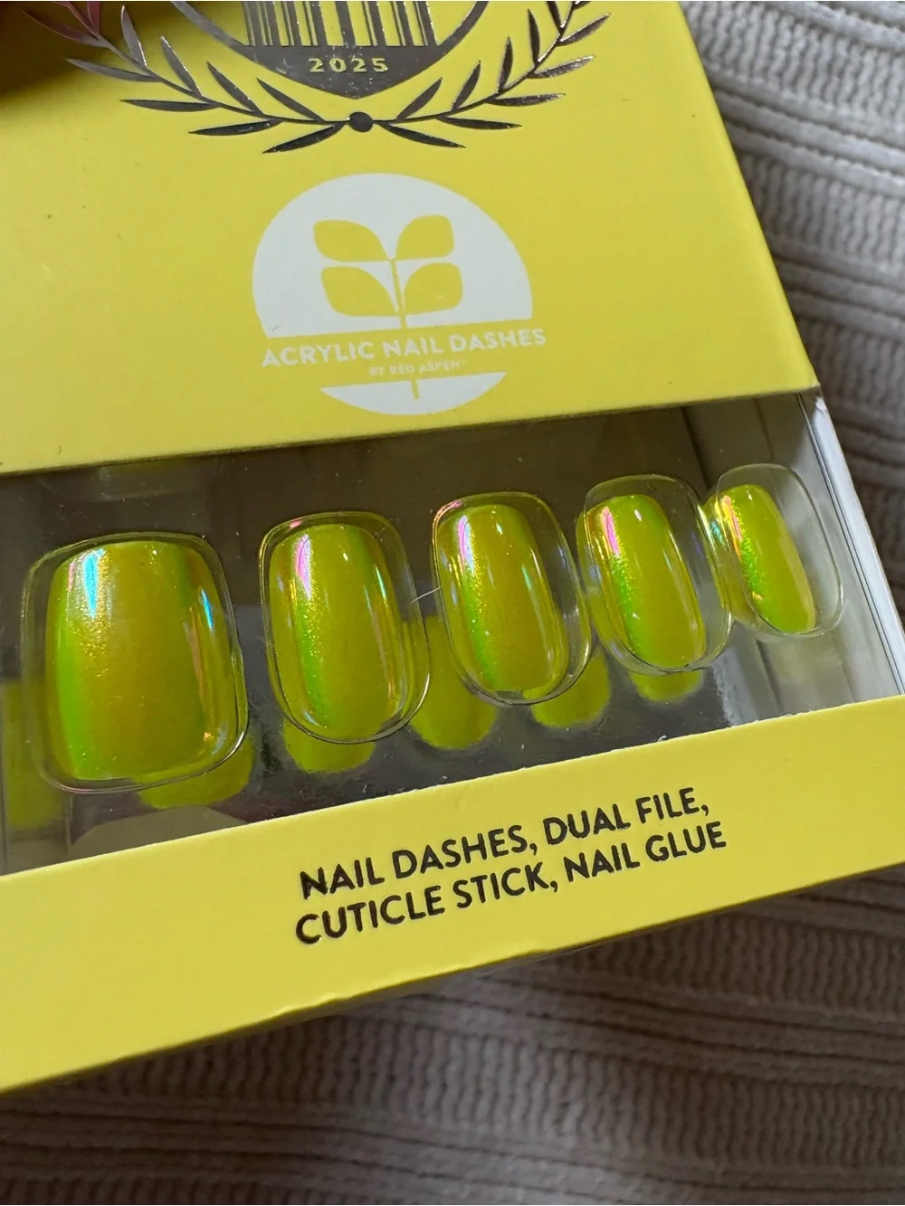Red Aspen Yellow Nail Dashes Press On Nails Lumi’s Lessons in Rest & Relaxation